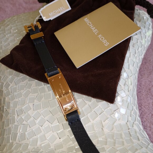 MK blue leather bracelet - Picture 12 of 16